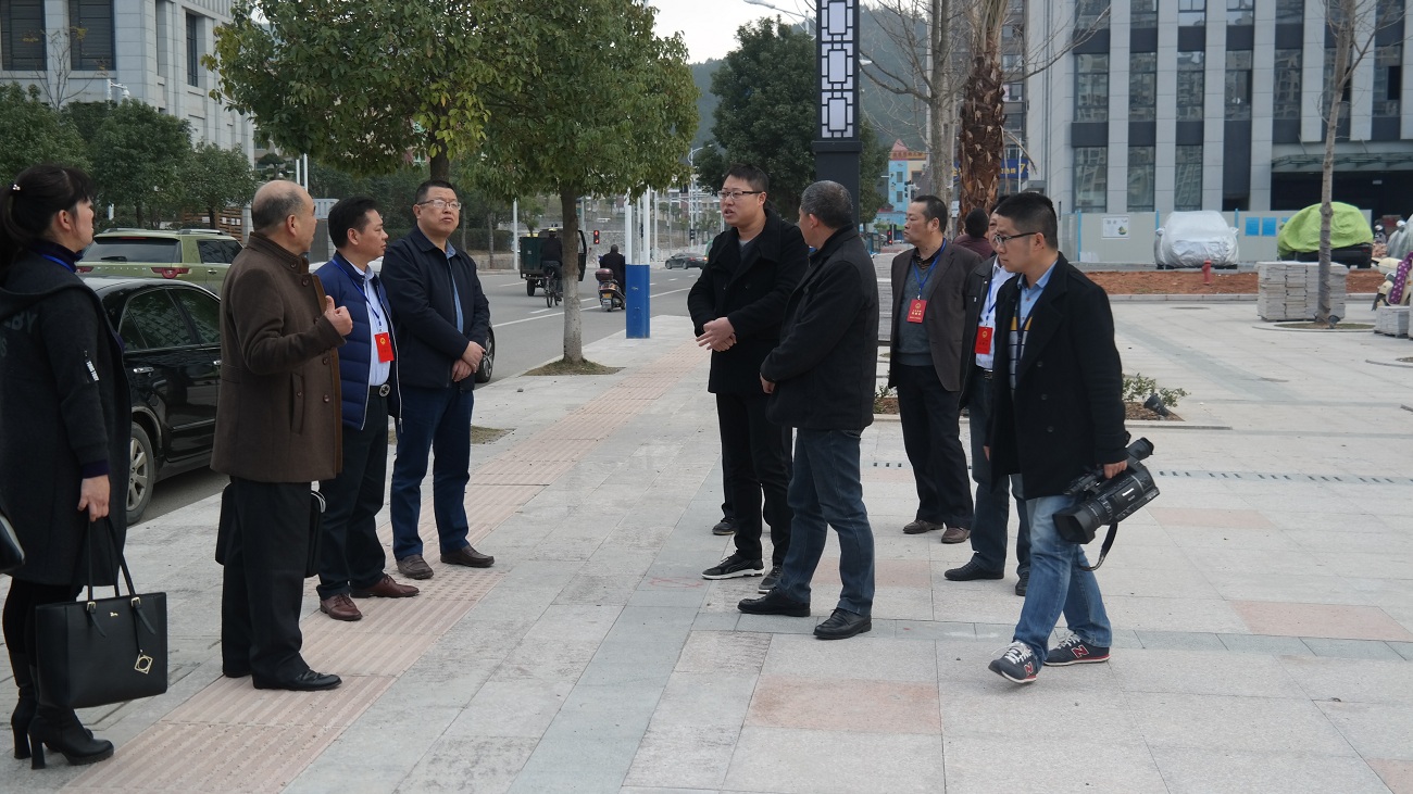 �Ӳ���й���